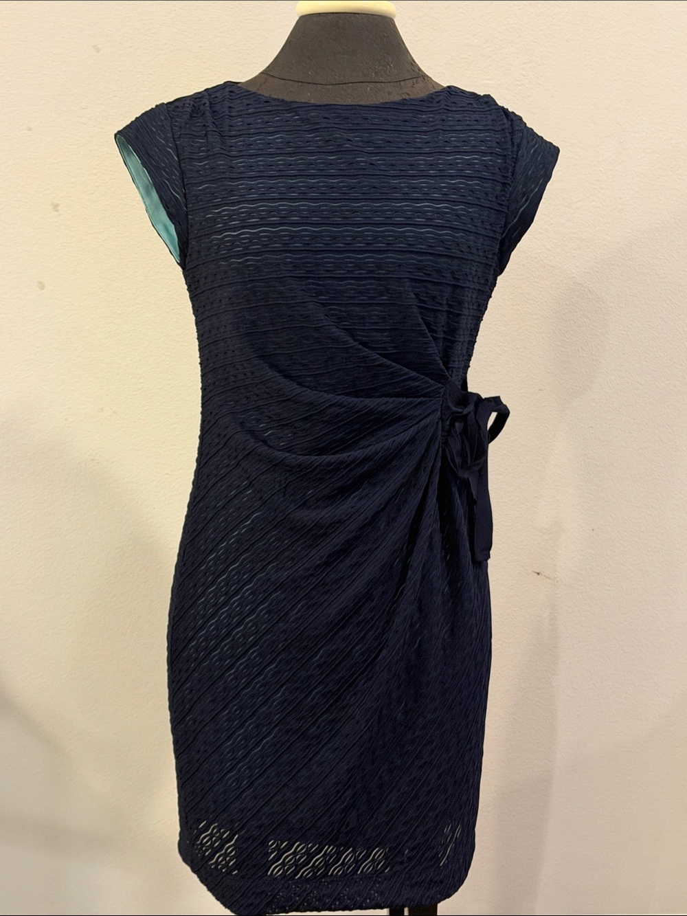 Dressbarn Navy Textured Side Tie Sheath Dress Size 6